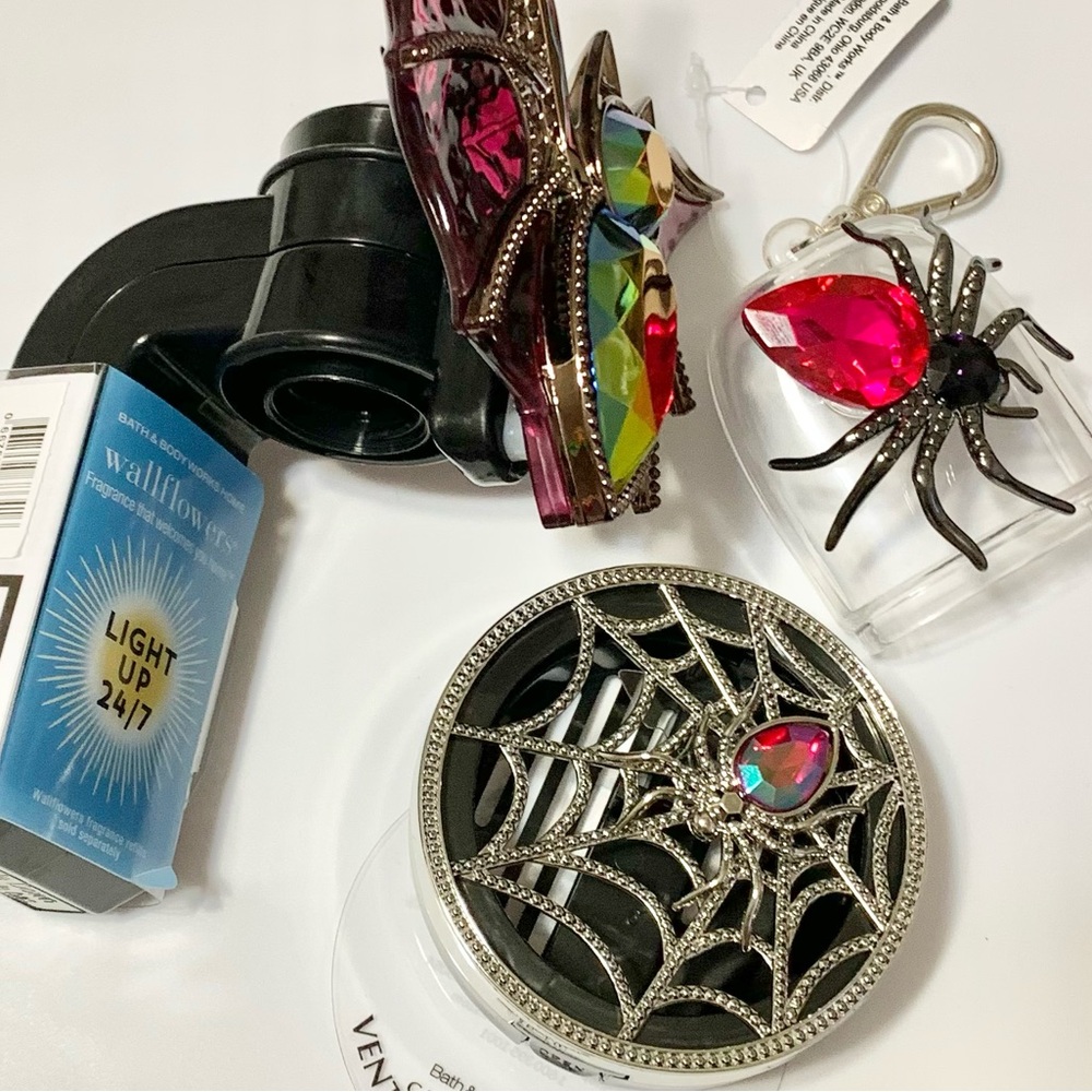 Bath & Body Works Bundle Bling Bat & Spiders Glow Trick or Treat Bag NEW - Picture 3 of 4